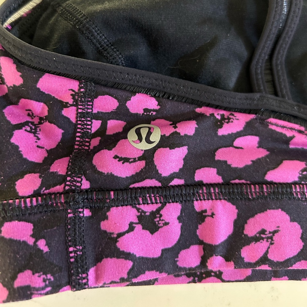Lululemon Straight Up Bra, Size 8 - Picture 5 of 6